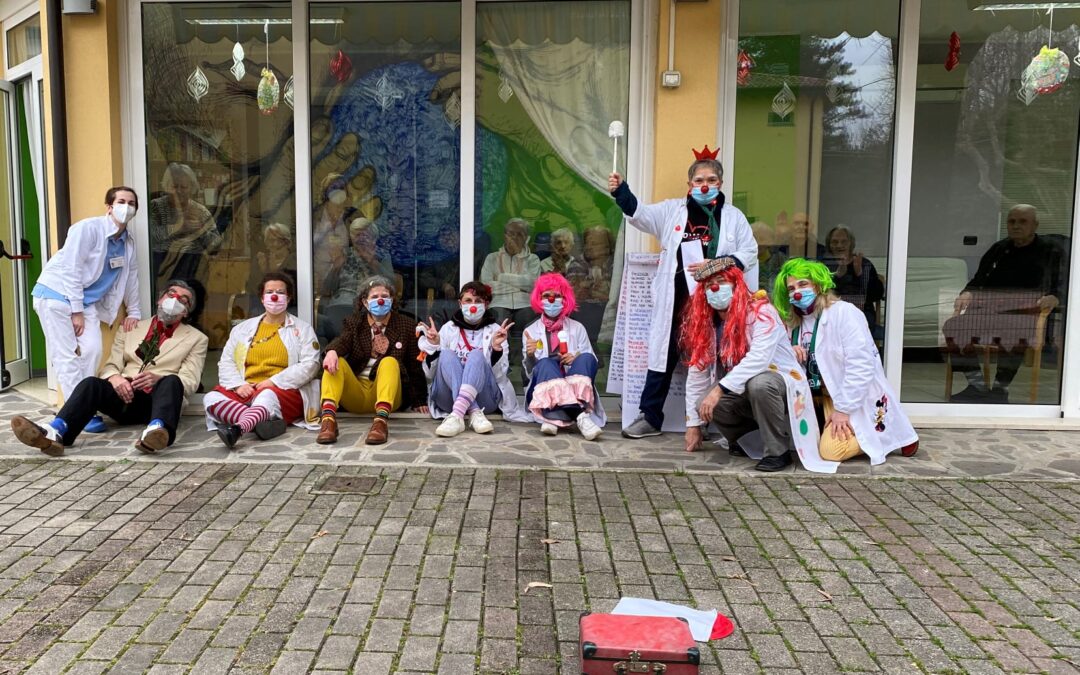 La cura del sorriso: “Noi, clown professionisti”
